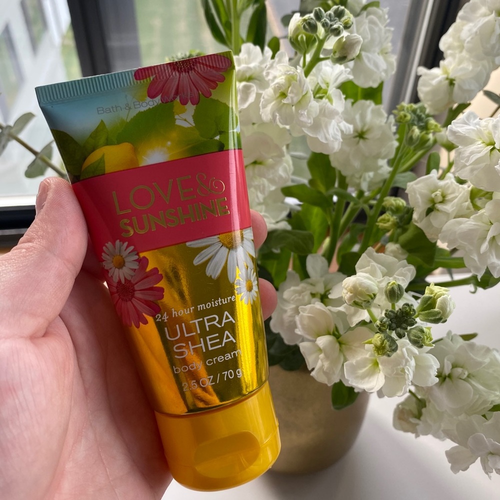 {BBW Love + Sunshine Body Lotion}